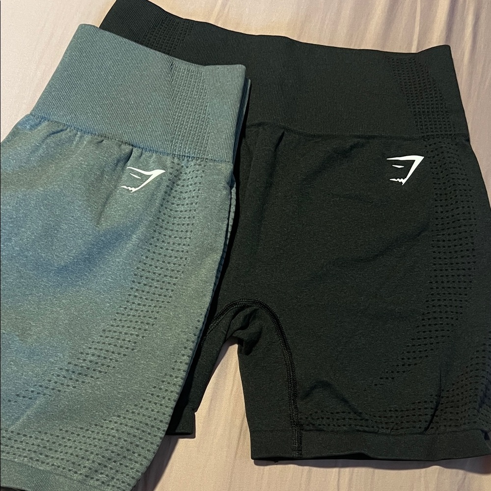 Gymshark Women’s Seamless High-Waist Bike Shorts - Black & Grey